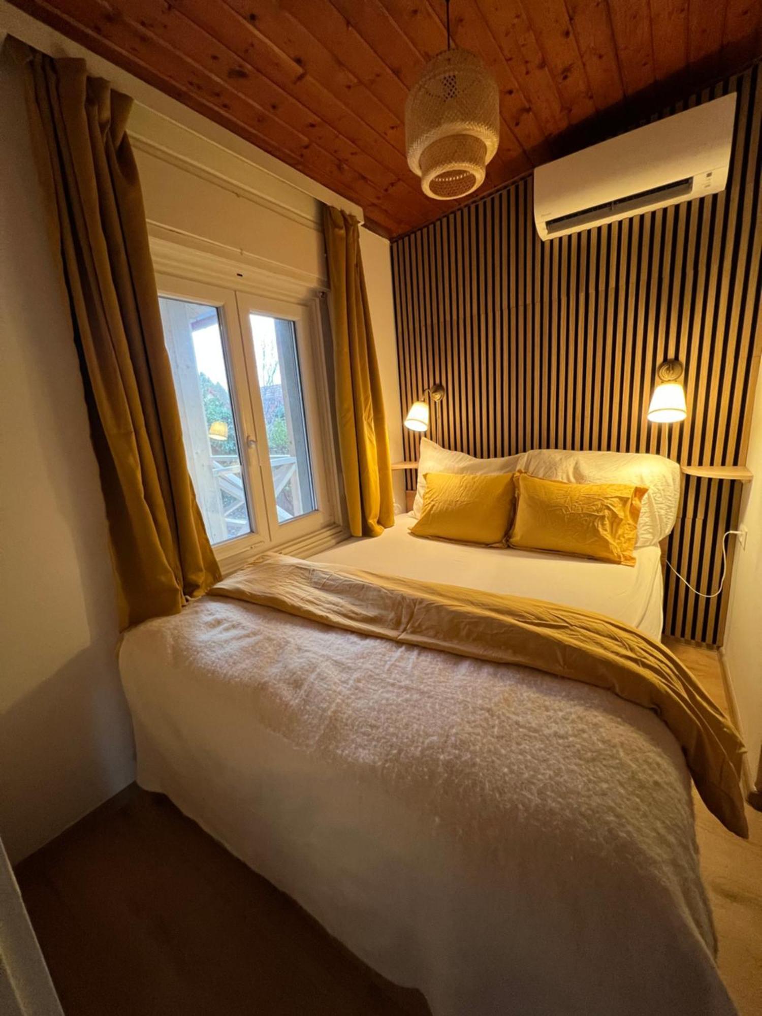 Cottage By The Lake บาลาโตนูดวารี ภายนอก รูปภาพ
